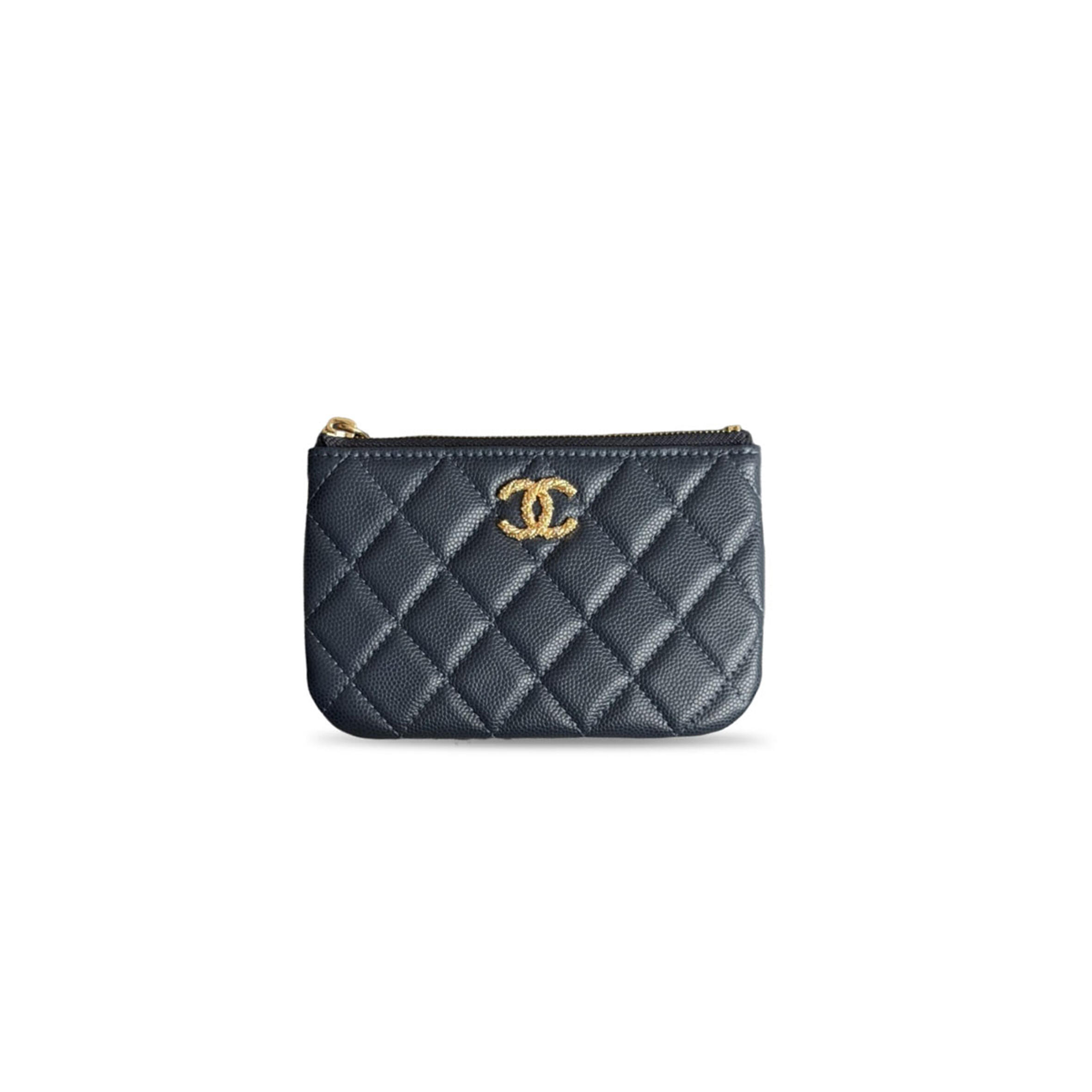CHANEL CAVIAR QUILTED CC POUCH AP5075 (15*9.5cm)
